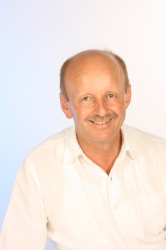 Herr Erhard Heuser